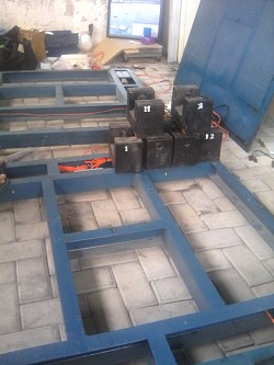 floorscale ukuran 1,2m x1,2m kapasitas 2 ton x 0,5kg